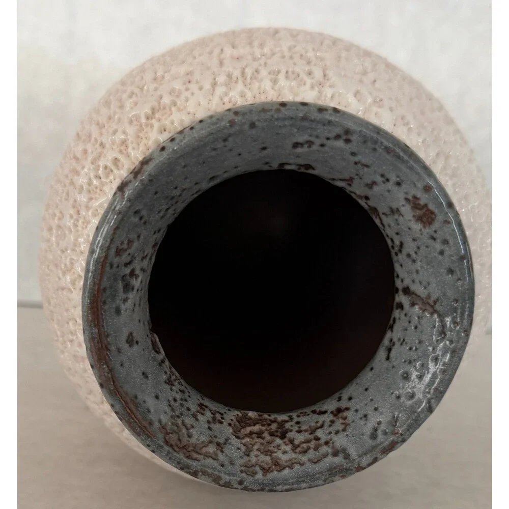 Japanese Pottery Vase, Textured Flying Cranes Design